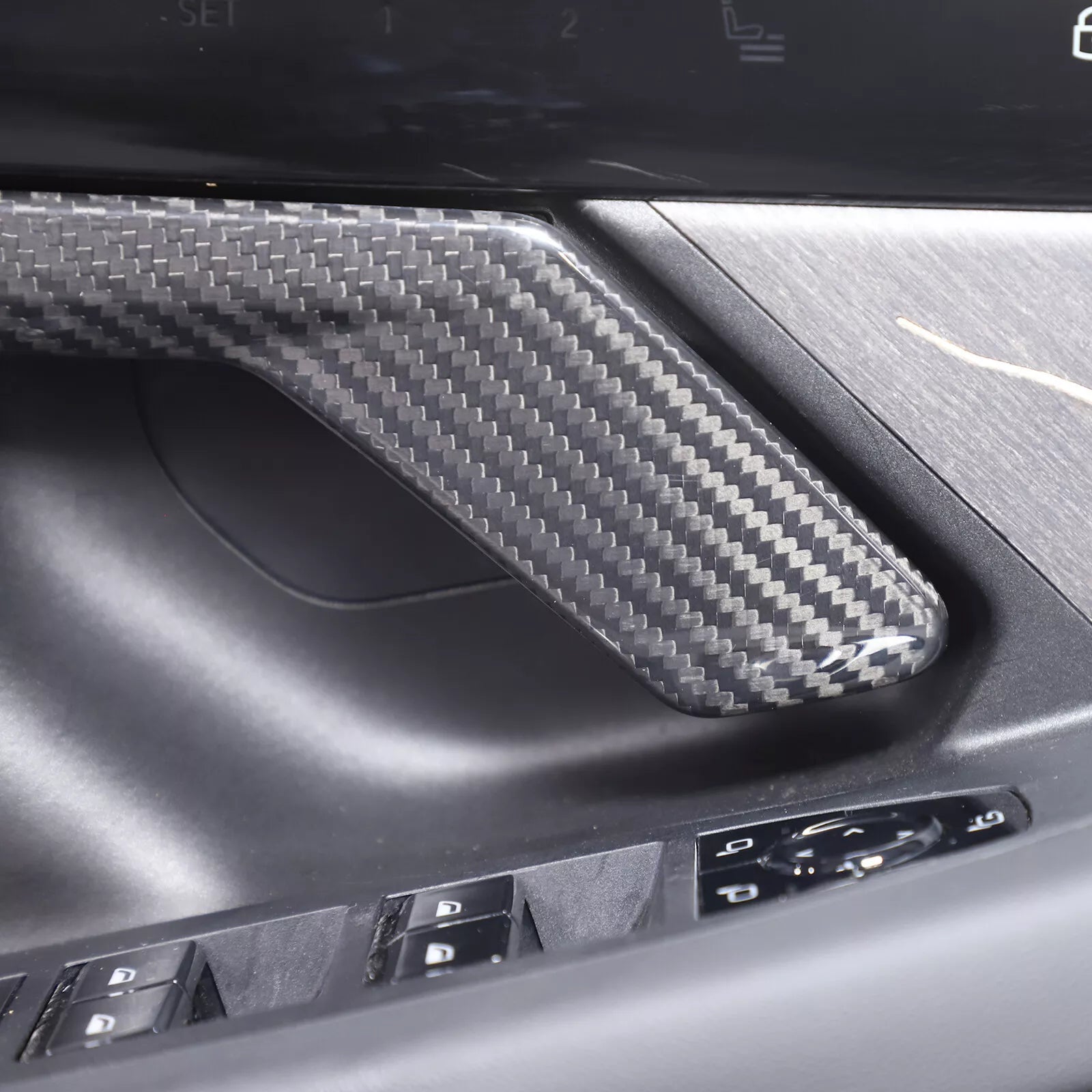Carbon Fiber Interior Door Handle Trim Cover -  BMW 5 Series G60 2024+.