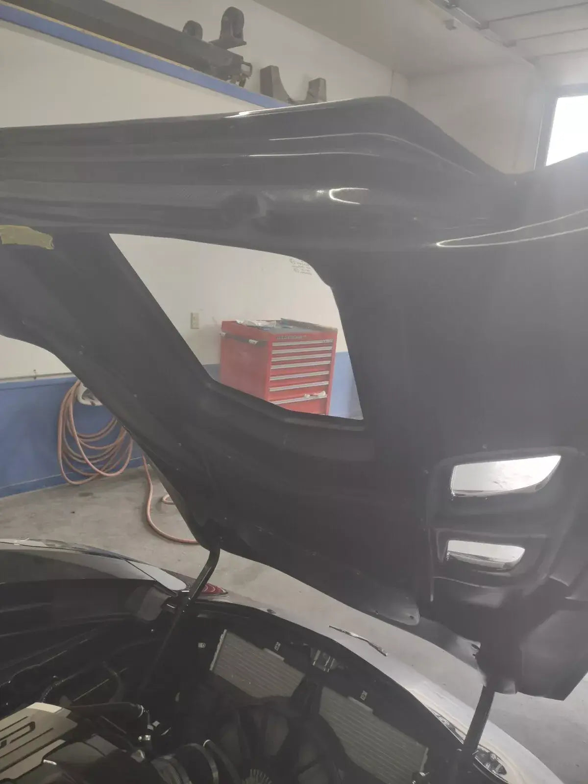 Carbon Fiber Vented Hood Bonnet - Chevrolet Corvette C7.