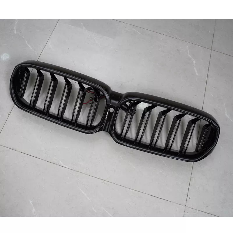 Gloss Black Front Grille w/ LED - BMW G30 5 series.