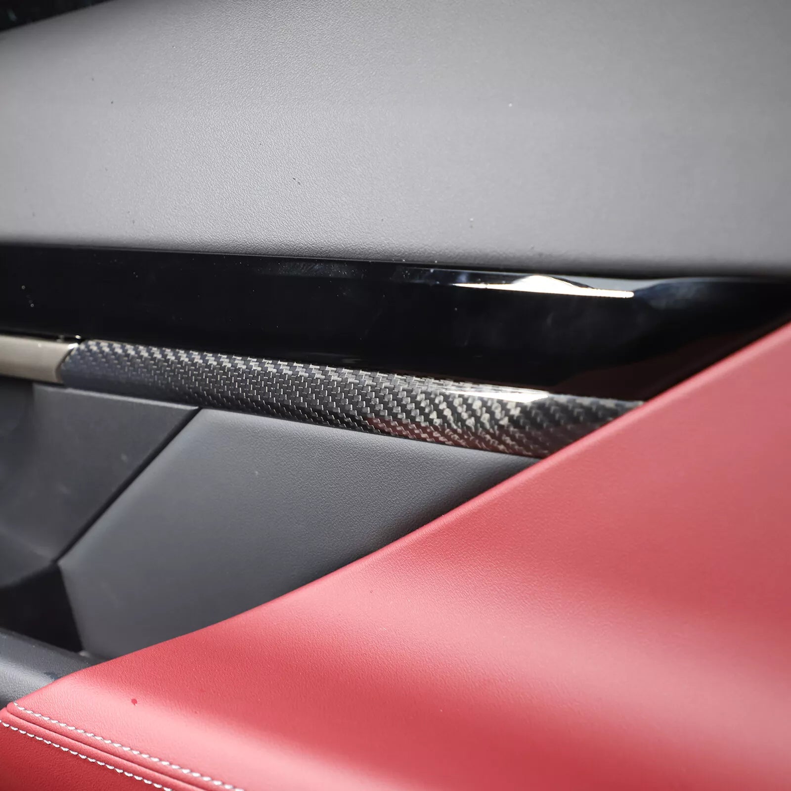 Carbon Fiber Interior Door Panel Trim Cover Set - BMW 5 Series G60.