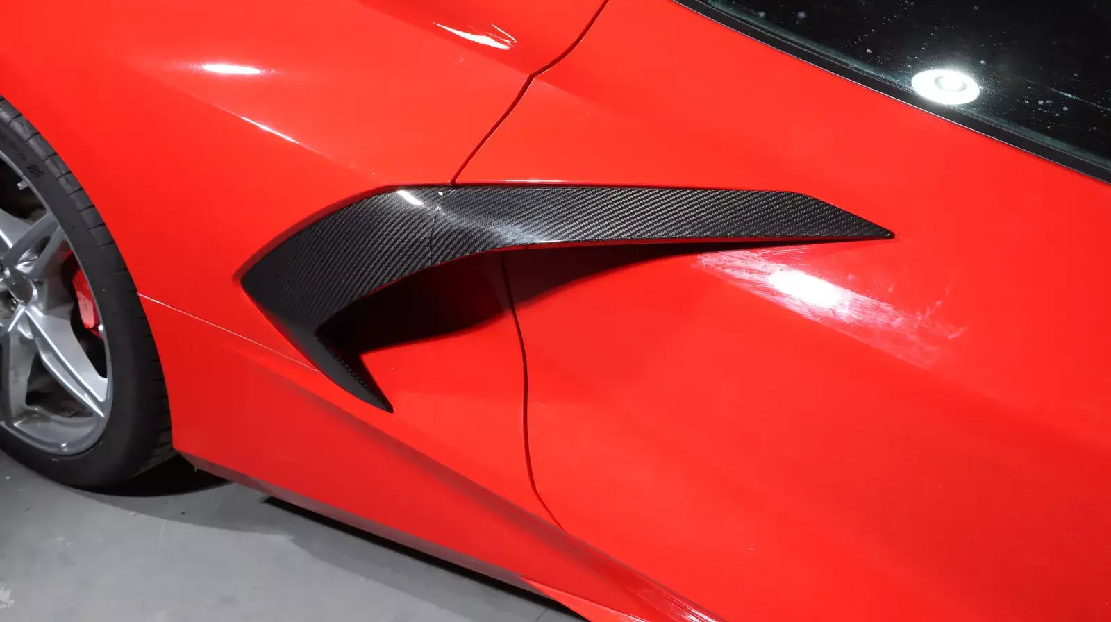 Carbon Fiber Side Fender Vent Door Garnish Trim - Corvette C8.
