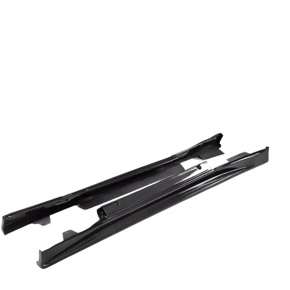 Carbon Fiber Side Skirts - Nissan R35 GTR.