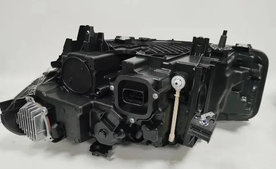 LCI LED Headlights - BMW F90 M5 & G30 / G38 5 Series.