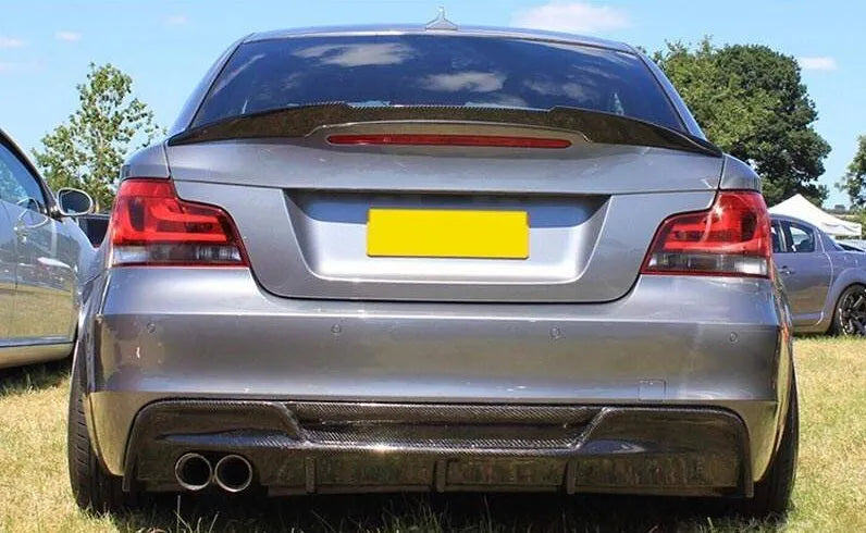 V Style Carbon Fiber Spoiler Rear Trunk Spoiler - BMW E82 1-Series.
