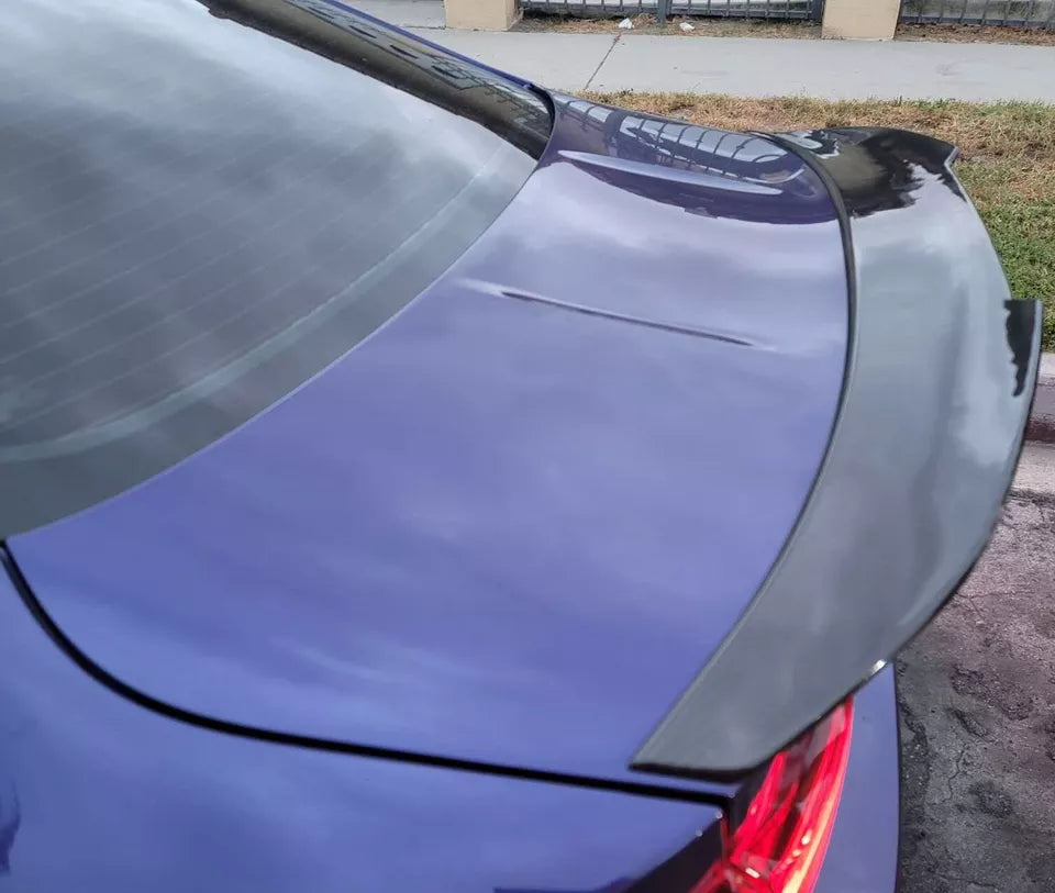 PSM Style High Kick Carbon Fiber Trunk Spoiler - BMW F82 / F83 M4.