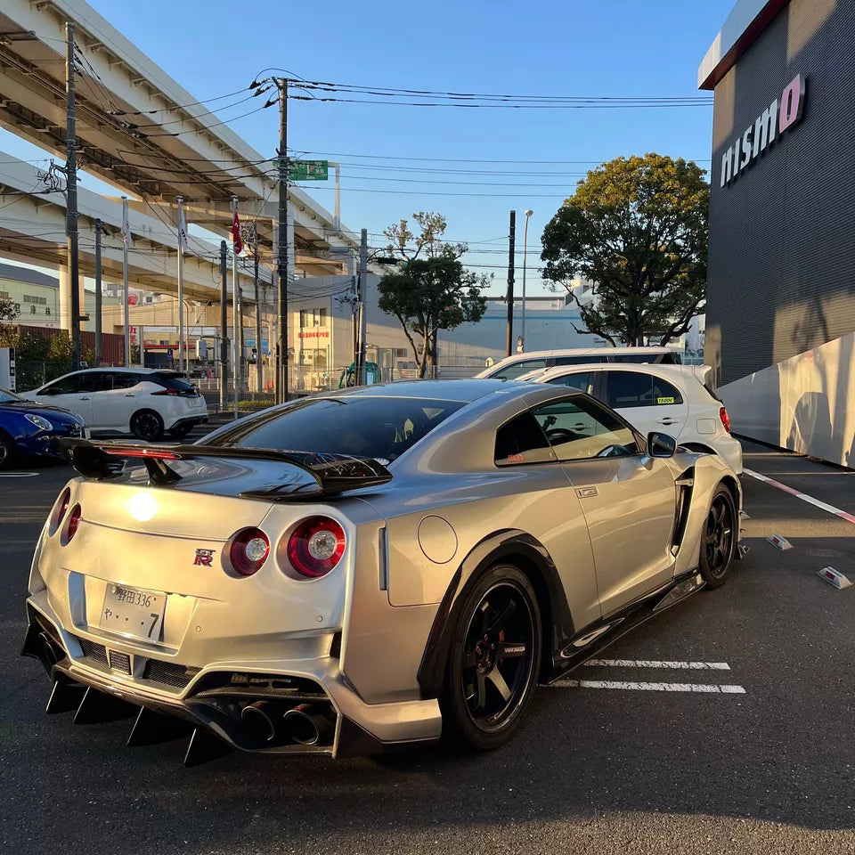 Carbon Fiber Rear Fender Flares Wheel Arch Set- 2008- Nissan GTR R35.