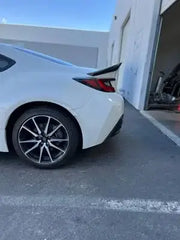 V style Carbon Fiber Rear Trunk Spoiler GR86/BRZ 2022+.