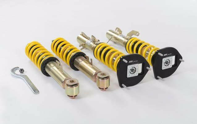 ST Suspensions XTA Coilover Kit | 2016-2017 Ford Focus RS (18230867).